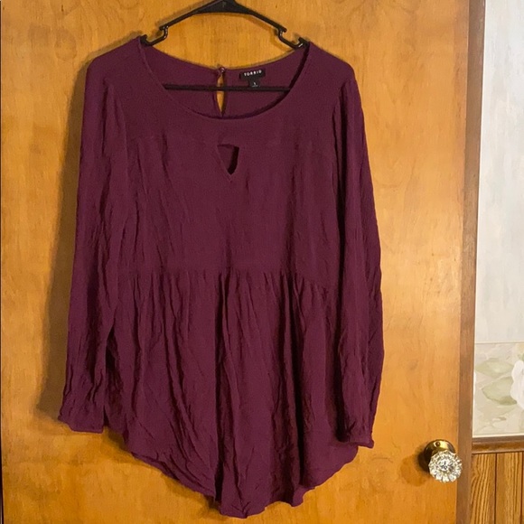 Torrid Burgundy Peasant Top Sz 1